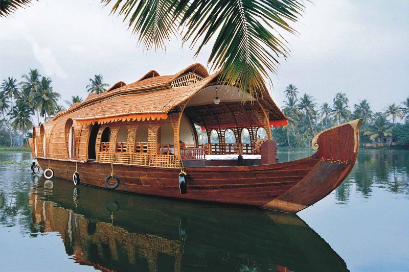 Tour to Kerala Backwaters, Alleppey Houseboats, Kumarakom Boat Cruise, Book Hotels in Alleppey, Kumarakom Lake Resorts Booking, Kerala Tour Packages