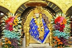 Visit Shirdi Sai Baba Temple, Book hotels in Shirdi, Shirdi sightseeing, rent a car for Mumbai Shirdi tour, Mumbai Shirdi tour packages, book budget hotels in Shirdi, Maharashtra temple tour, Mumbai Shirdi tour operator, find best deals with MumbaiTravelGuru.Com